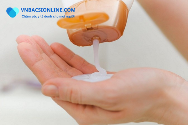 Bị rụng tóc nhiều ở nữ