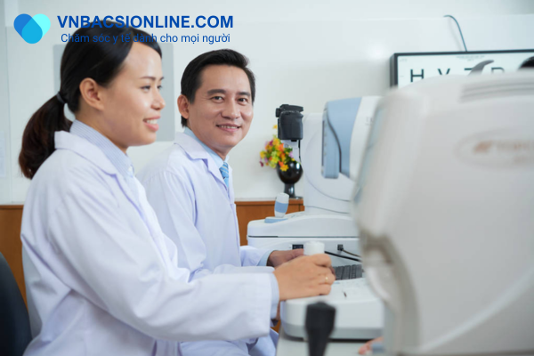 Chọn bác sĩ nam khoa giàu kinh nghiệm để đảm bảo tư vấn chính xác