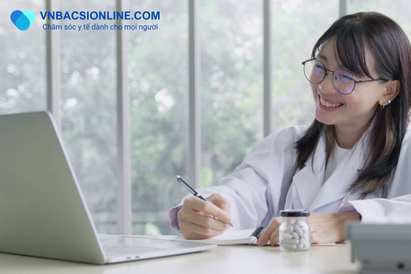 Những điểm cần lưu ý khi chọn tư vấn bác sĩ da liễu online